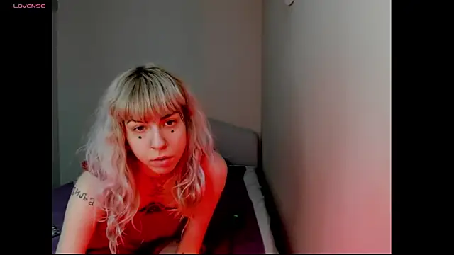 Violet Haaze online show from 04/23/26, 11:09