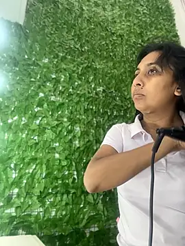 MELIZ QUEEN online show from 04/21/26, 11:16