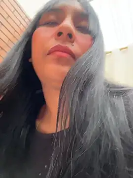 MELIZ QUEEN online show from 04/23/26, 01:35