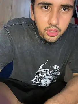 AdrianEmpire online show from 04/21/26, 02:51