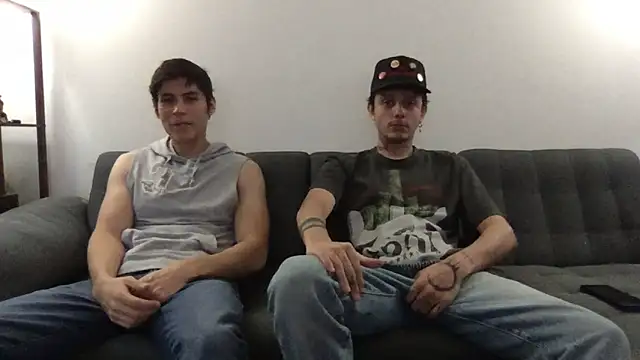 Chrixtopherobin online show from 04/28/26, 08:47