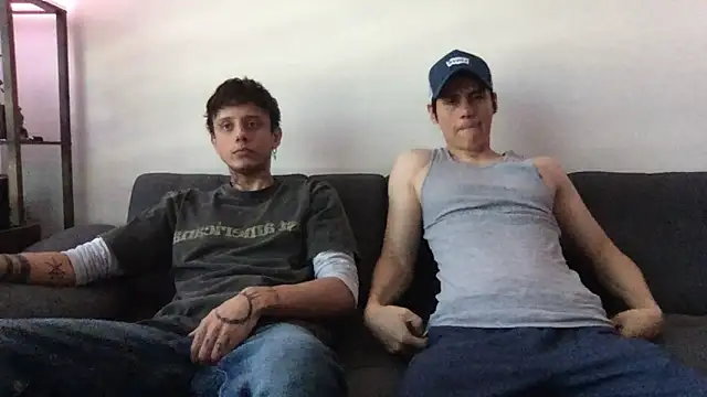 Chrixtopherobin online show from 04/30/26, 04:02