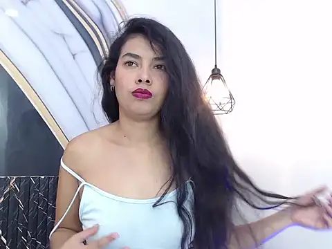 Vanessa Lune online show from 04/22/26, 12:07