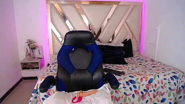 Miaa ferrari1 online show from 06/04/26, 11:49