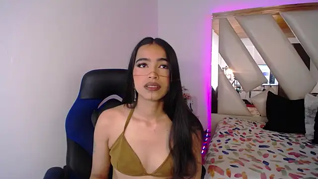 Miaa ferrari1 online show from 06/09/26, 12:17