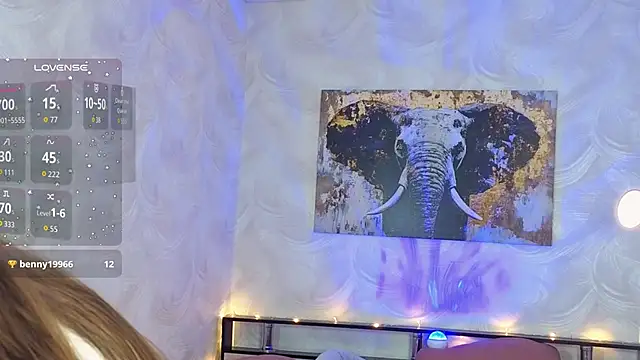 AuraLune   online show from 04/21/26, 07:39