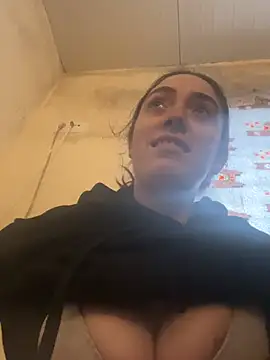 Snapshot of miss_bbyxxx chatting on 02/25/26, 11:42 miss bbyxxx online show from 02/25/26, 11:42