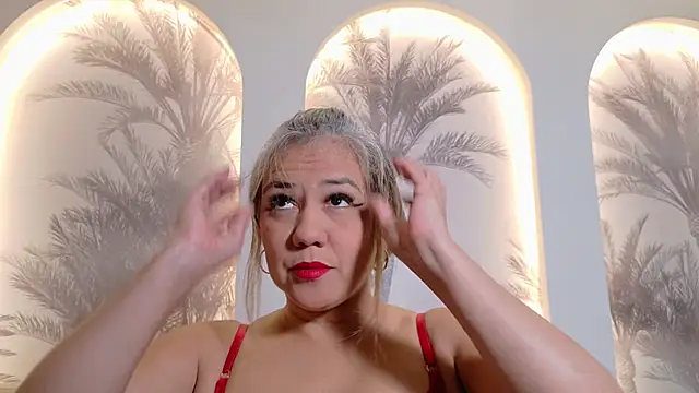 Camila Noer online show from 04/22/26, 12:50