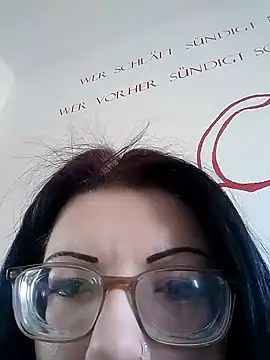 HotVWGirl online show from 04/22/26, 03:24