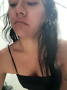 Candy-firee online show from 04/23/26, 11:09