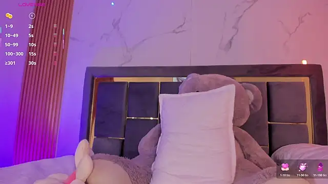 Iam Milly  online show from 04/21/26, 01:42