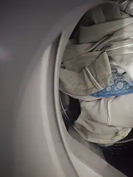 saur1221wjz online show from 04/18/26, 09:26