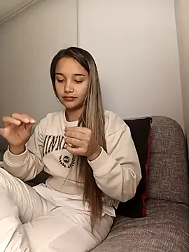 Miss Taniac online show from 04/22/26, 01:19