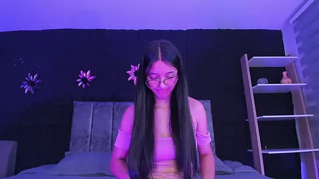 Snapshot of IrisFyre chatting on 04/24/26, 12:29 IrisFyre online show from 04/24/26, 12:29