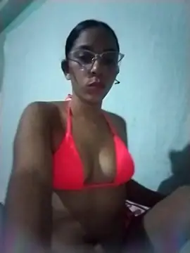 YuliBrayan online show from 04/22/26, 02:47