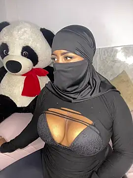 yasmin georgina online show from 04/29/26, 09:32