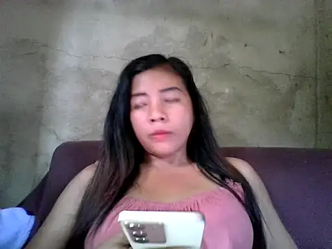 Snapshot of pinayysimple chatting on 05/13/26, 05:27 pinayysimple online show from 05/13/26, 05:27