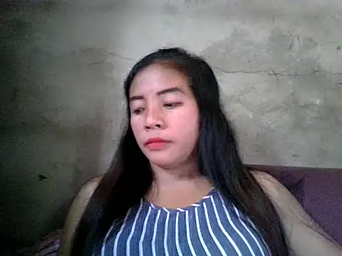 Snapshot of pinayysimple chatting on 05/19/26, 12:38 pinayysimple online show from 05/19/26, 12:38