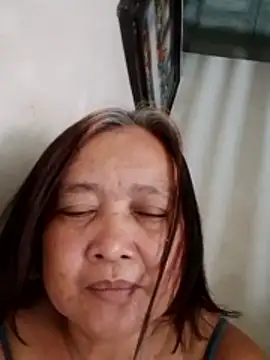 jeanyummytits online show from 04/28/26, 05:23