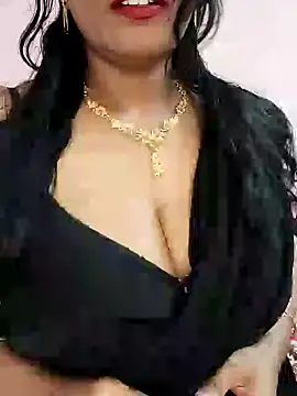 Snapshot of Mayuri-hot chatting on 06/27/26, 04:39 Mayuri-hot online show from 06/27/26, 04:39