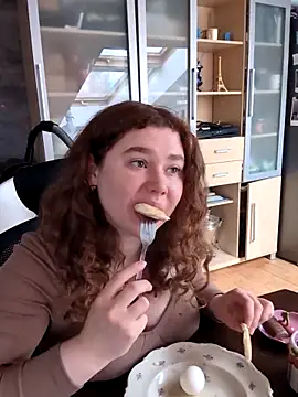 AmeliFoxi online show from 04/15/26, 09:05