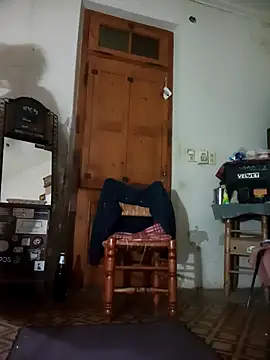 lucybeb online show from 04/13/26, 07:47