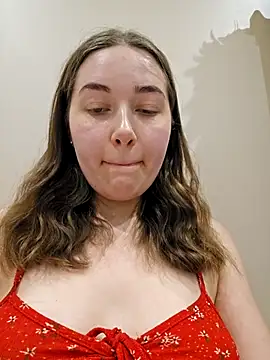 Doris2222 online show from 04/18/26, 07:58