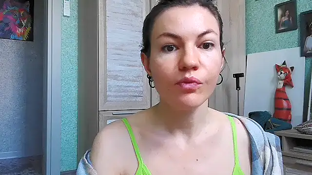 evaprolove online show from 04/20/26, 08:06