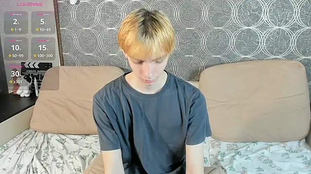 cute grecha online show from 04/13/26, 04:56