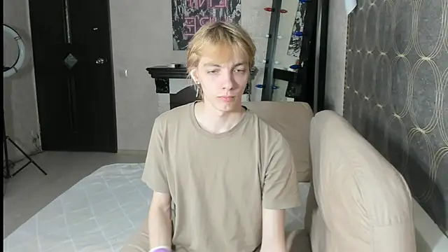 cute grecha online show from 04/27/26, 06:28