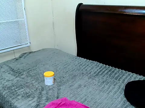 SweetEbonyPeach online show from 04/22/26, 06:20