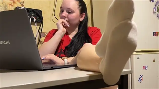 milamisss online show from 04/21/26, 07:50