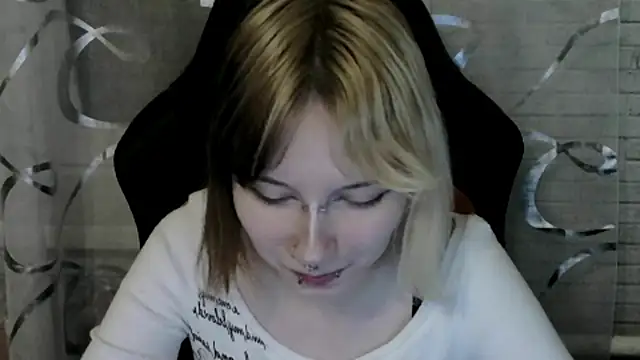 Vi Nika online show from 04/19/26, 06:10