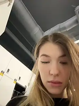 Risky Mia69 online show from 04/19/26, 06:10