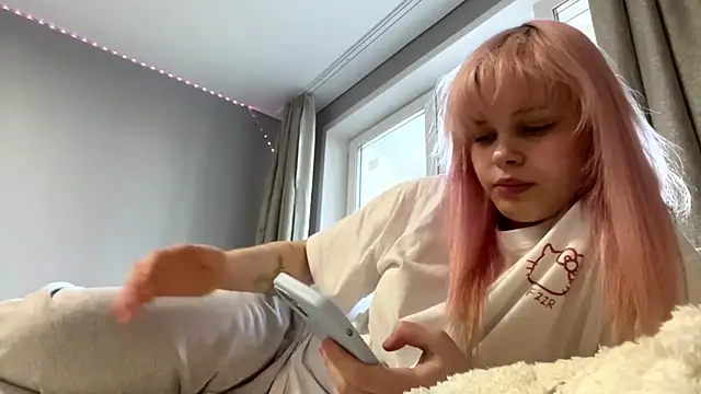 Iam Eshly online show from 04/15/26, 10:22