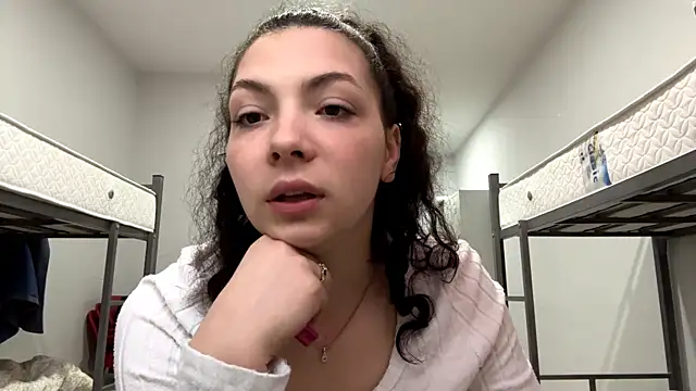 SharieLangan online show from 04/20/26, 03:26