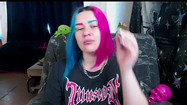 Neon Baddie online show from 04/19/26, 09:52