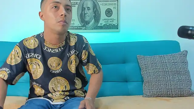 LeoVargasHot online show from 04/19/26, 12:33