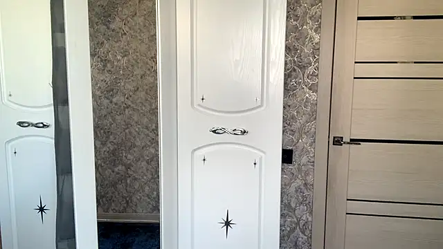 BlackHairTeen online show from 04/23/26, 07:52