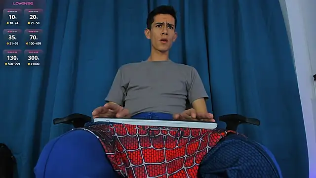 nezonx online show from 04/23/26, 02:02