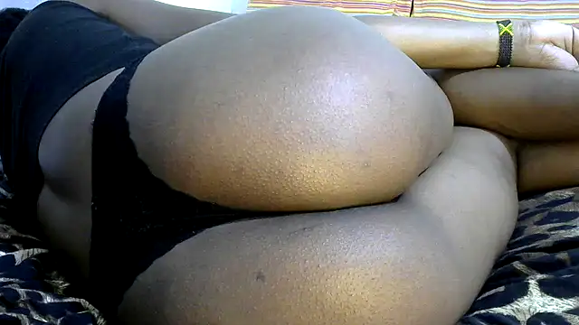 Hot-Juicy- online show from 04/21/26, 01:42