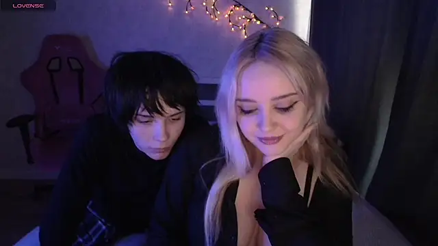 ScallyMilana online show from 04/23/26, 06:47