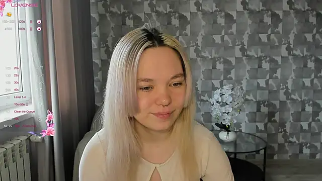 Anna Delon online show from 04/19/26, 07:07