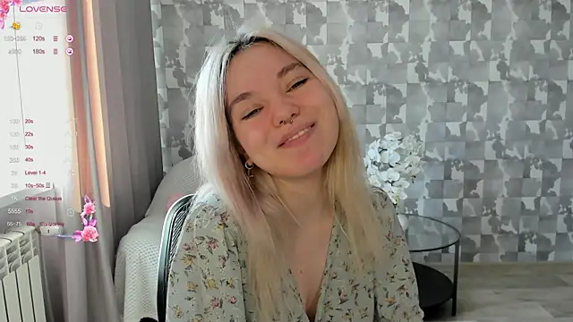 Anna Delon online show from 04/23/26, 07:09