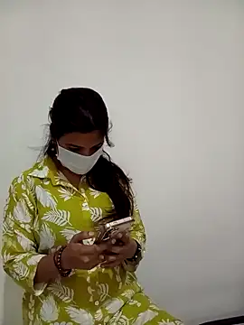 Anjali hot33 online show from 04/17/26, 05:54