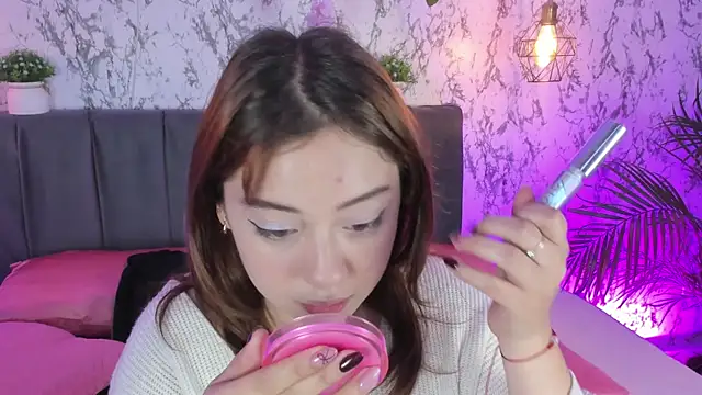 Sakura lux online show from 04/15/26, 12:45