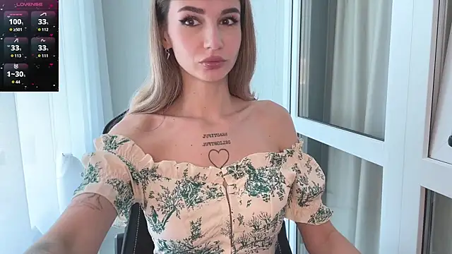 Blue  Berry   online show from 04/17/26, 10:18