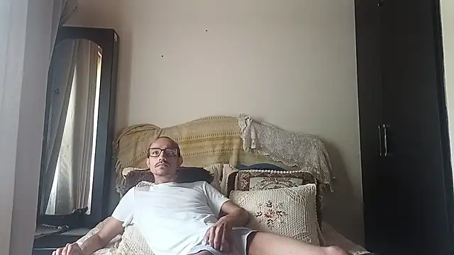 Oliver Goldberg online show from 04/21/26, 03:39