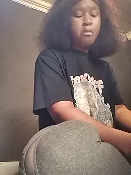 Diva-girl1 online show from 04/17/26, 11:46