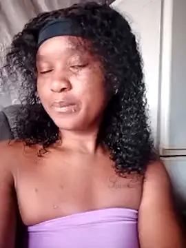 Diva-girl1 online show from 04/19/26, 08:35